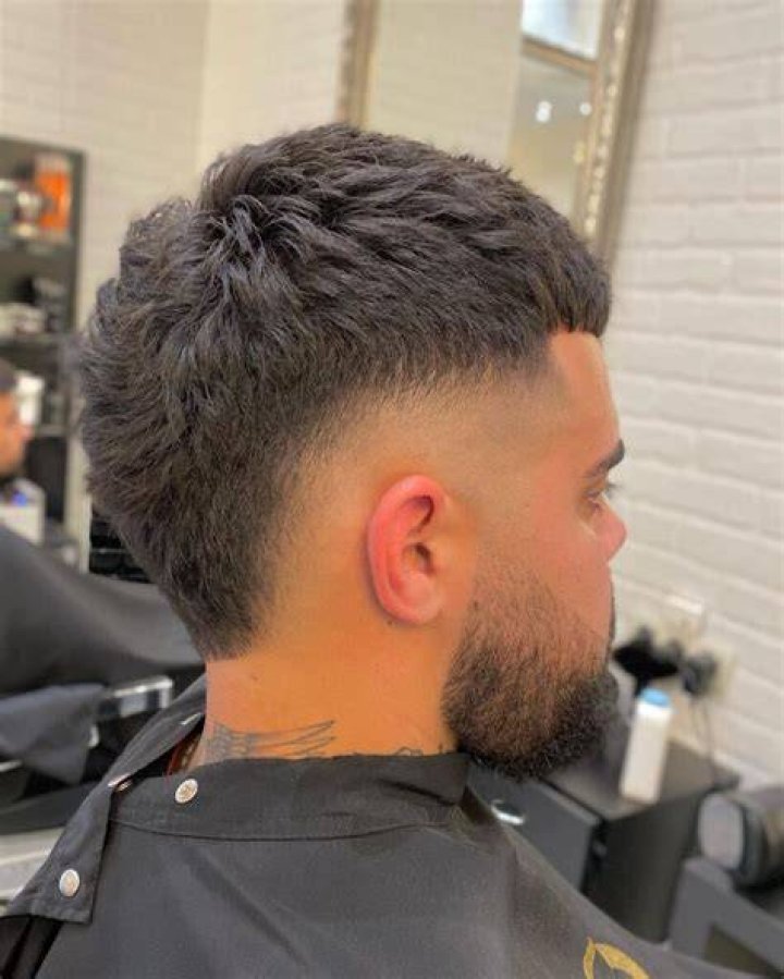 16 Best Burst Fade Haircuts for Men [2024 Style Guide]