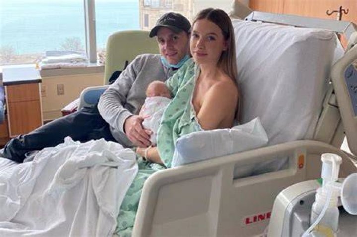 Amanda Grahovec shared a son named Patrick Kane III with her boyfriend Patrick Kane II.