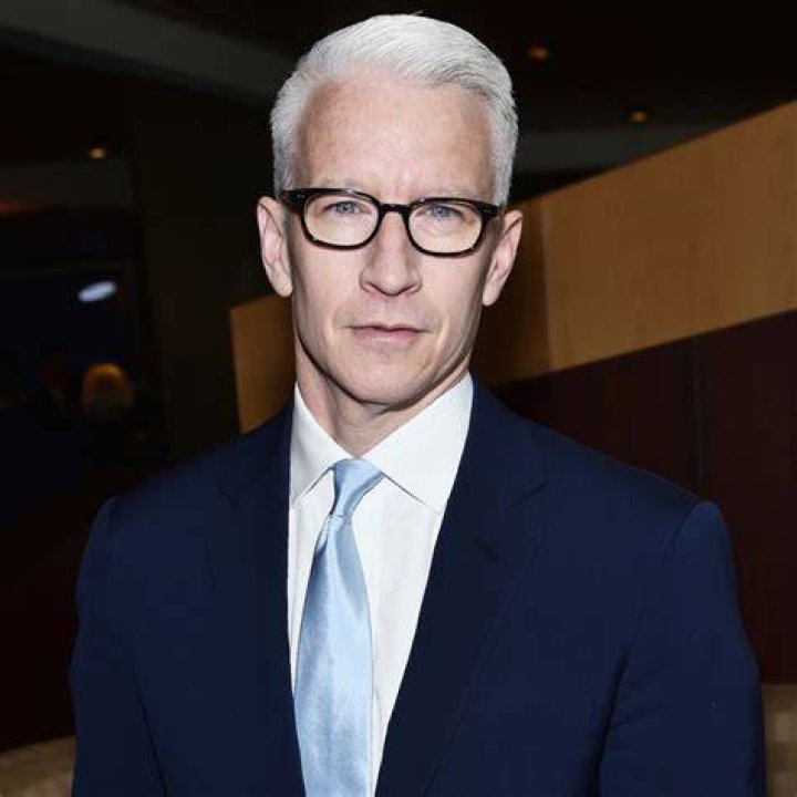 Anderson Cooper's Shocking Transformation: Embracing His Gray Hair