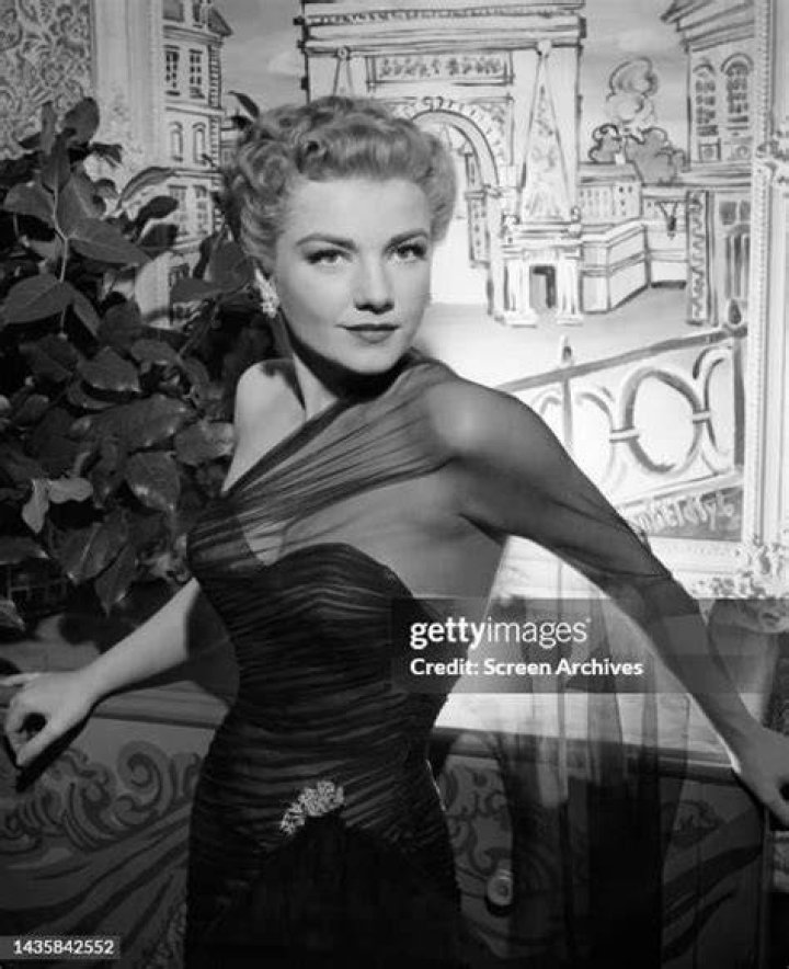 Anne Baxter photo 2