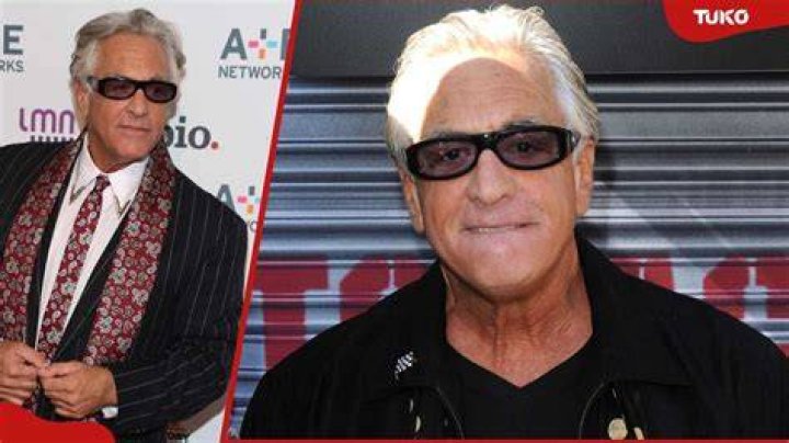 Barry Weiss 2024 Wife, net worth, tattoos, smoking & body facts Taddlr