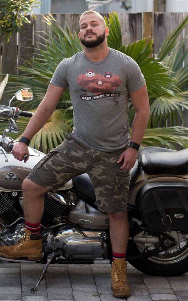 Bears, Reds and Tats hairymouthfuls A beardextension. Beard art, Hipster mens fashion