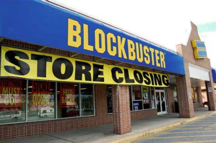 Blockbuster closing all U.S. retail stores GameSpot