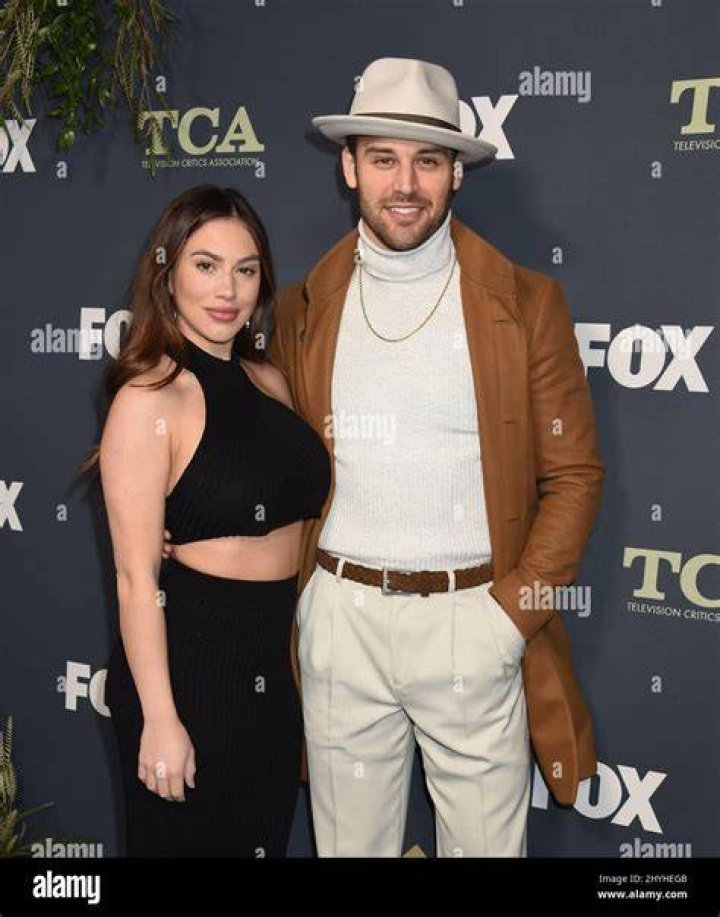 Chrysti Ane and Ryan Guzman with their children going on a vacation