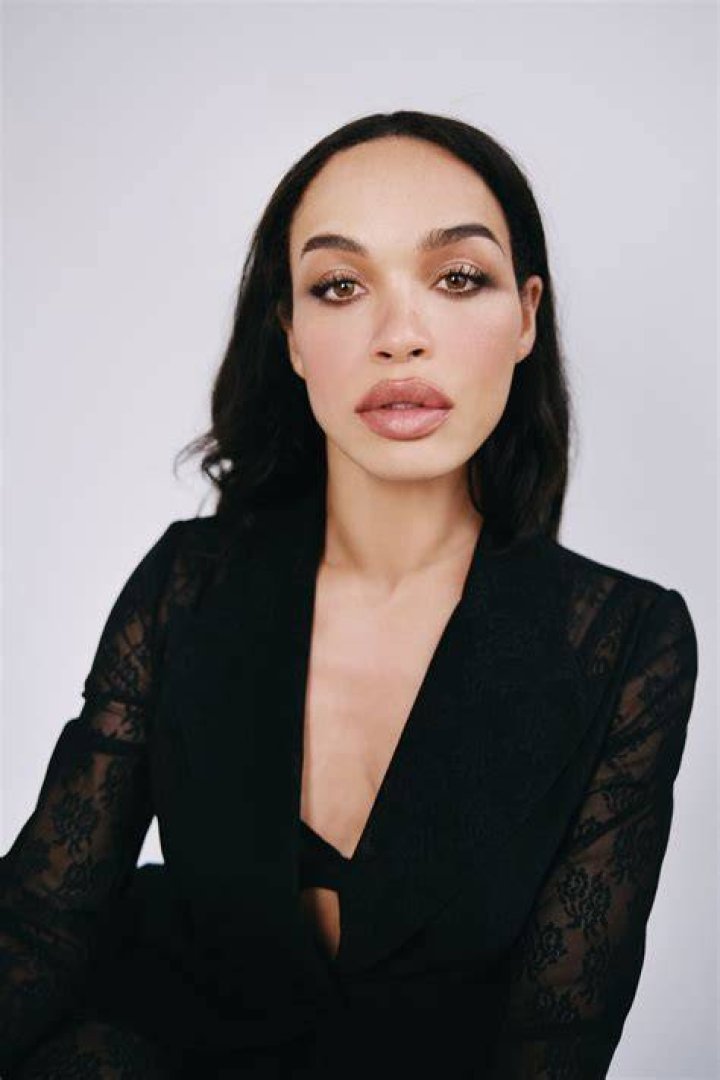 Cleopatra Coleman photo 3