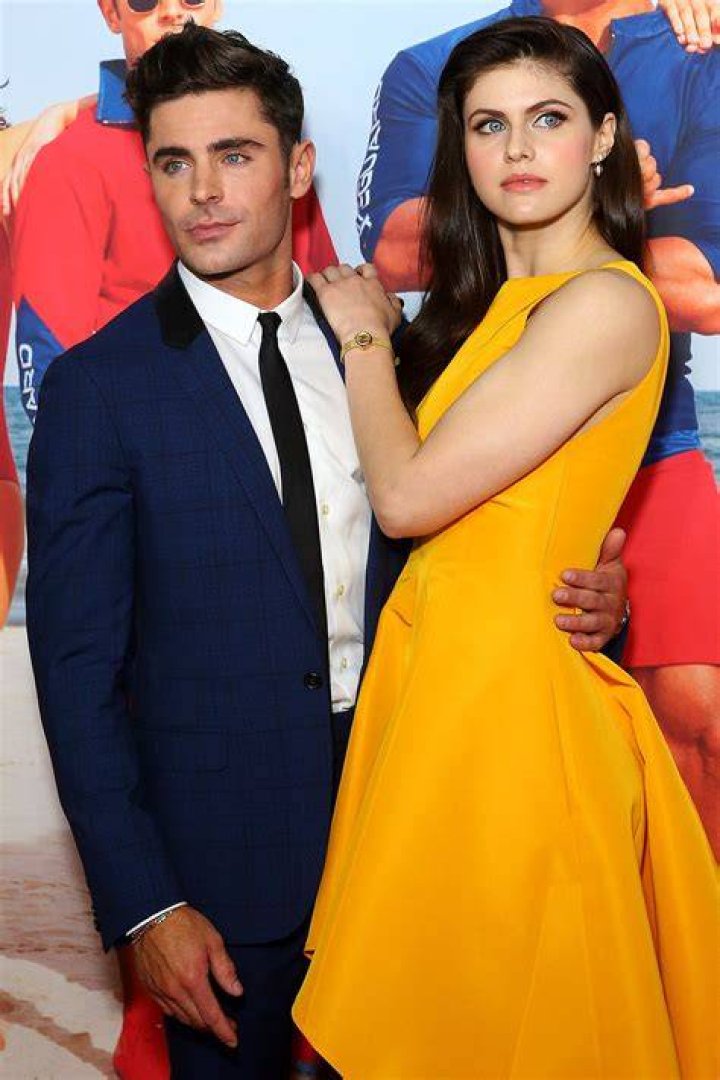 Confirman que Zac Effron y Alexandra Daddario est&aacute;n saliendo Vogue