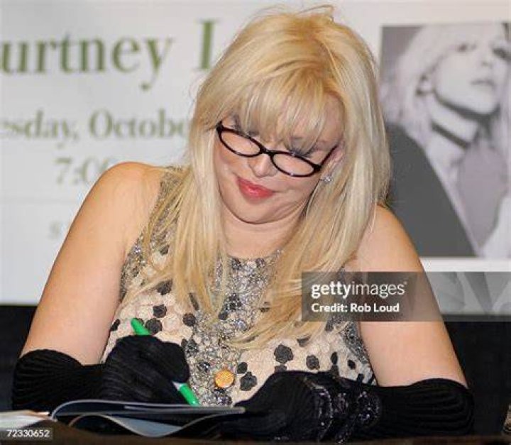 Courtney Love Signs Copies Of Dirty Blonde At Waterstones