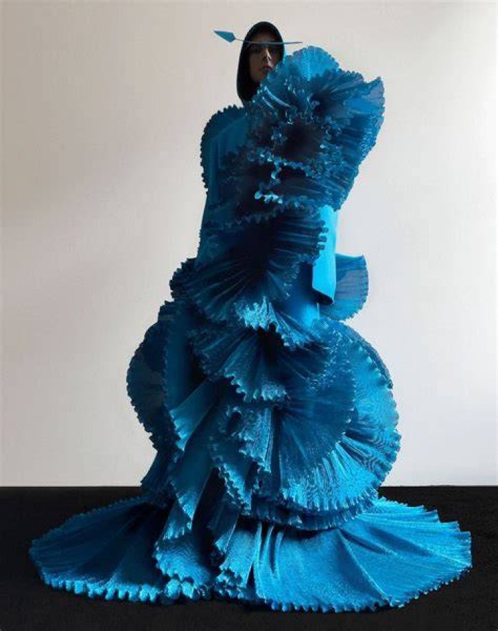 Couture Robert Wun on selling to the super rich Vogue Business