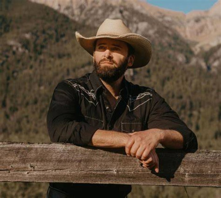 Dean Brody photo