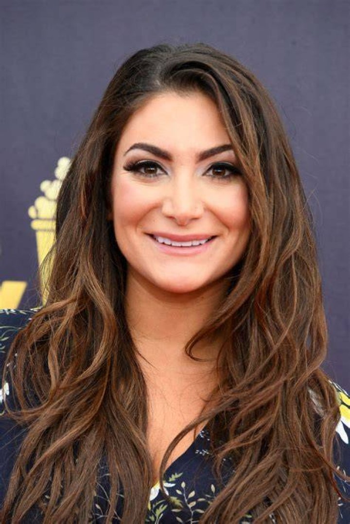 Deena Nicole Cortese photo 2