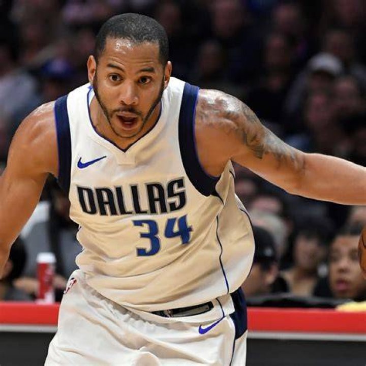 Devin Harris photo 3