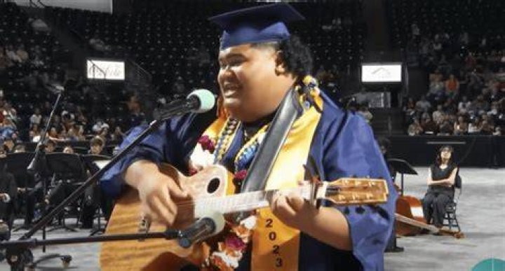 Did Iam Tongi graduate high school? Contestant crowned as the winner of American Idol season 21