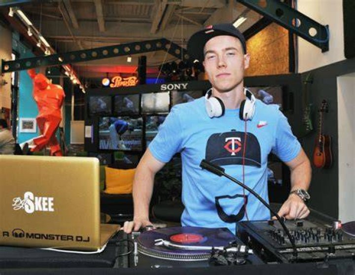 DJ Skee photo