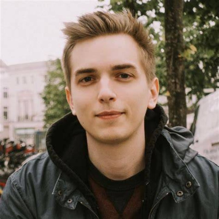 Drew Gooden Wiki 2021 Net Worth, Height, Weight, Relationship & Full