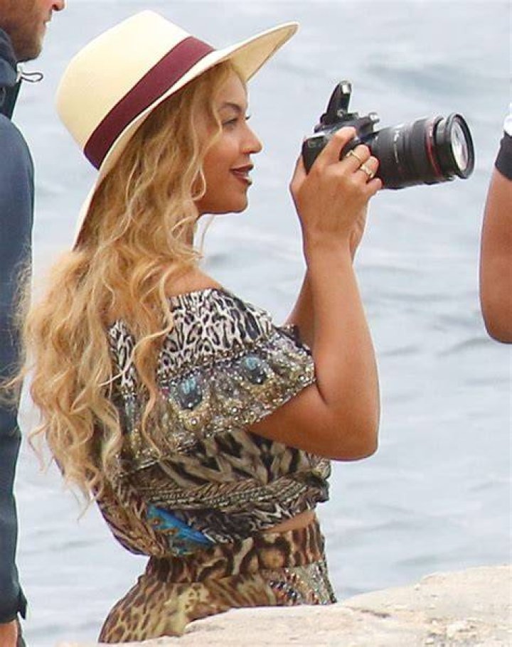 FFN_BRKFREE_Beyonce_09162015_51851340