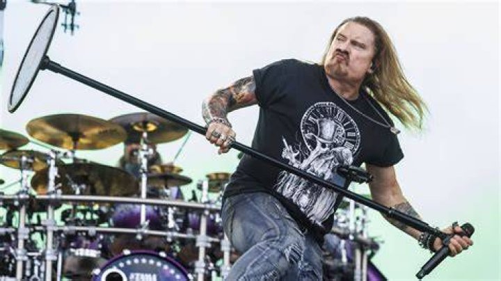 James LaBrie photo 2