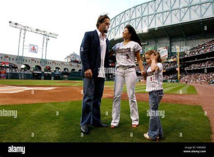 Jeff Bagwell and his wife Rachel Bagwell