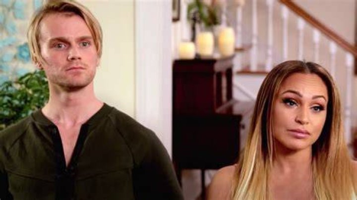 Jesse Meester and Darcey Silva