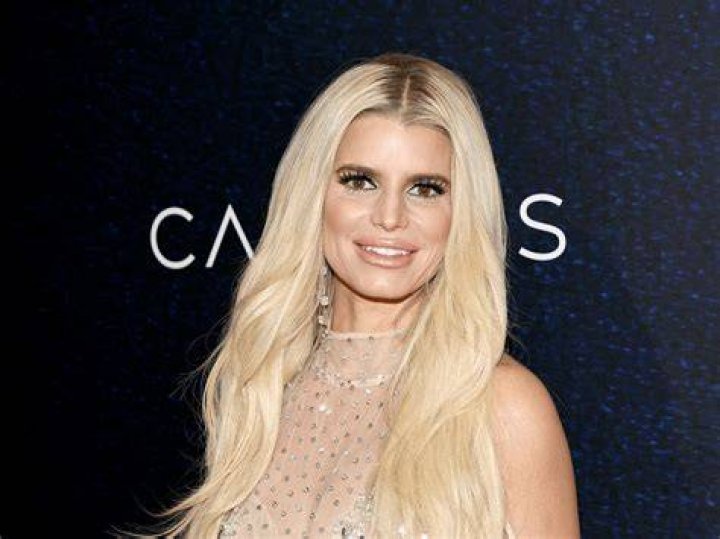 Jessica Simpson's Amazing Sunday Night Football Performance