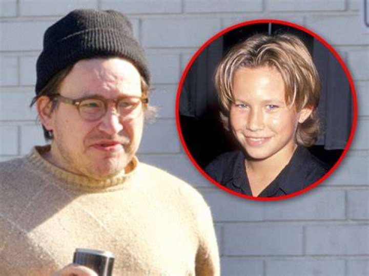 Jonathan Taylor Thomas 2024 dating, net worth, tattoos, smoking & body facts Taddlr