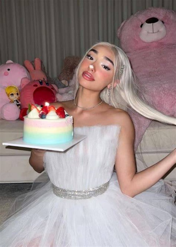 Kathleen Hixon Age, Boyfriend, Instagram, Height, Net Worth Stark Times