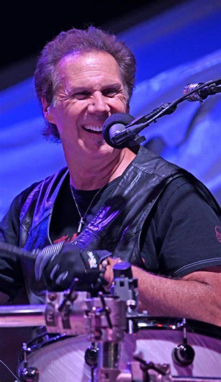 Kelly Keagy photo 2