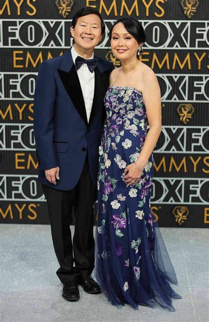 Ken Jeong and Tran Jeong These Celebrity Couples Amped Up the PDA at the Golden Globe Awards