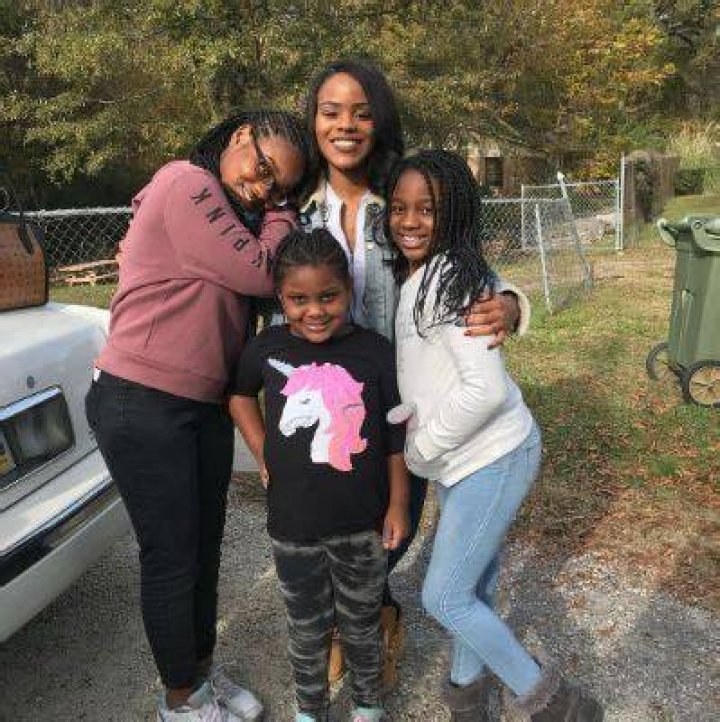 Kendra Robinson with her nieces.
