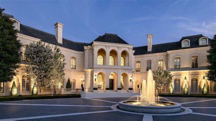 LA mansion