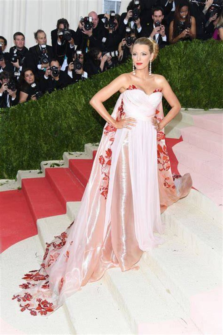 Met Gala 2016 - 'Manus x Machina: Fashion In An Age Of Technology'