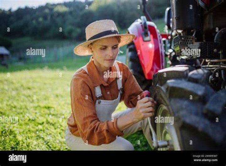 Midwest working on her own site.