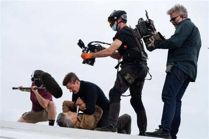 nad&scaron;en&iacute; vydě&scaron;en&yacute; obrubn&iacute;k tom cruise 1986 Vn&iacute;mateln&yacute; mechanick&yacute; Přispěvatel