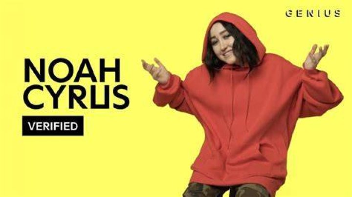 Noah Cyrus breaks down in tears and admits it was 'unbearable' growing