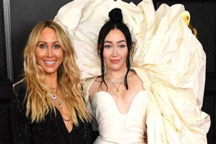 Noah Cyrus explores personal challenges and relationships in new EP