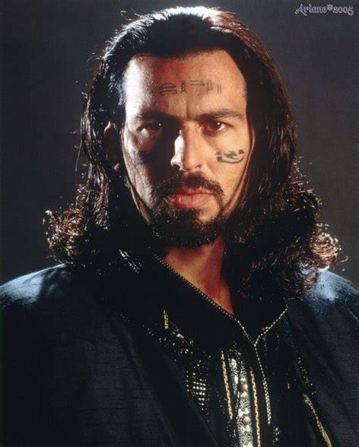 Oded Fehr photo