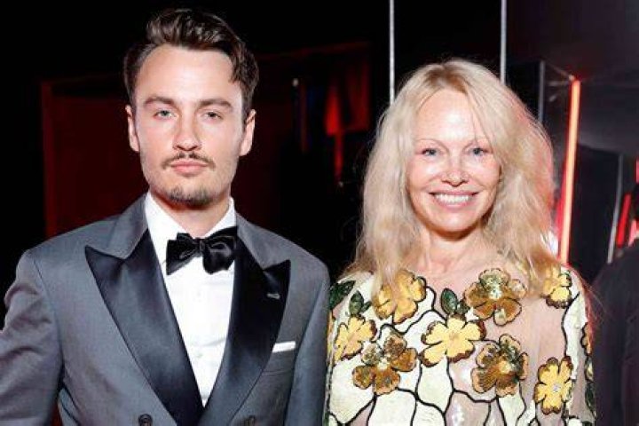 Pamela Anderson Husband 2023, How Many Times Has She Been Married