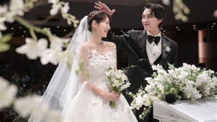 Park Shinhye and Choi Taejoon tie the knot in private ceremony in