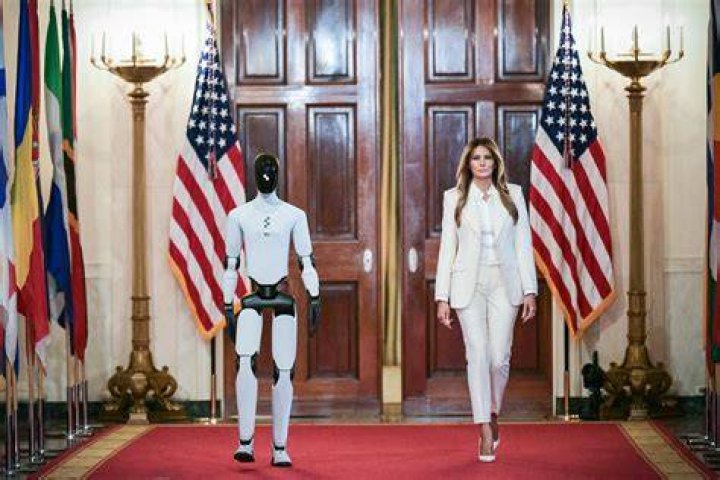 Real reason Melania Trump is absent from Trump campaign, revealed by