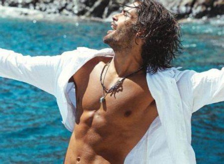 Renan Pacheco showing his chiseled physique.