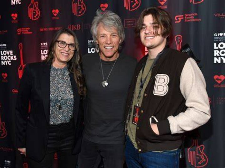 Romeo Jake Bongiovi with his family members.