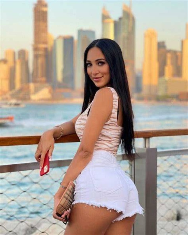 Scarlet Vas r/CelebsInBikinis