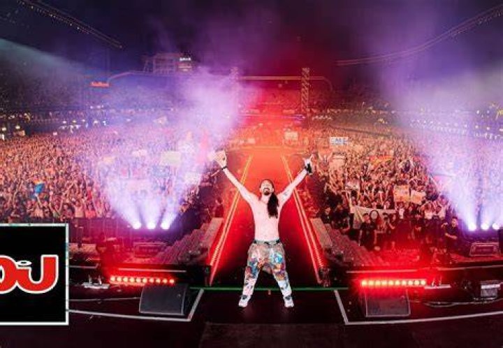 Steve Aoki Clubbing TV