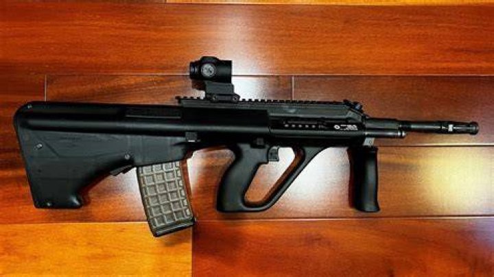 Steyr AUG A3 M1 Left Handed Impressions YouTube