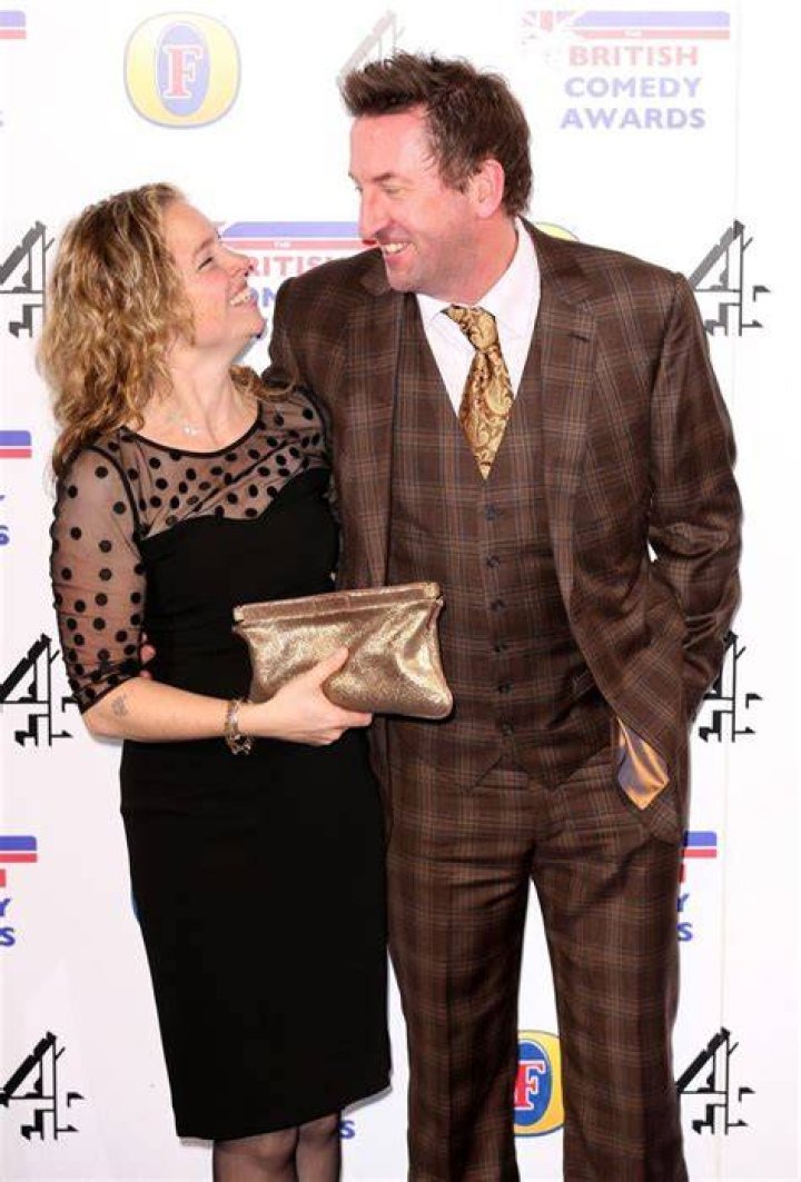 Tara McKillop's biography what is known about Lee Mack's wife? Legit.ng