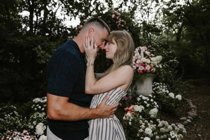 Taylor Swift and Travis Kelce have dinner at Waverly Inn on October 15, 2023 in New York City.