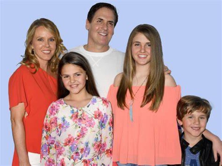 Tiffany Stewart BioWiki, Family 【Mark Cuban Wife】 And Other Facts