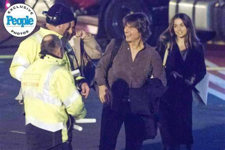 Tom Cruise was Reportedly Spotted Kissing Russian Socialite Elsina Khayrova!