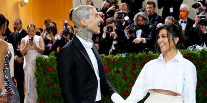 Travis Barker is officially on ‘Kissing with the Kardashians’ or was Shanna Moakler lying about his affair with Kim Kardashian? Travis Barker is officially on ‘Kissing with the Kardashians’ or was Shanna Moakler lying about his affair with Kim Kardashian?
