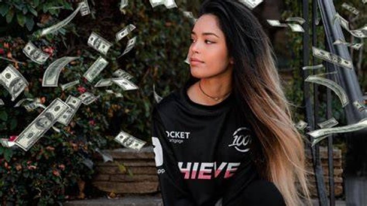 Valkyrae Net Worth 2024 Age, Salary, and Husband