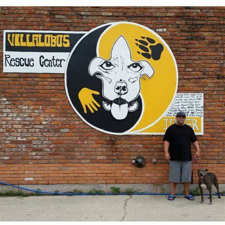 Villalobos Rescue Center's Founder, Tia Torres Enjoys $300 thousand Net Worth in 2021